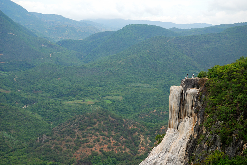 hierve el agua cascadas petreas oaxaca mexico